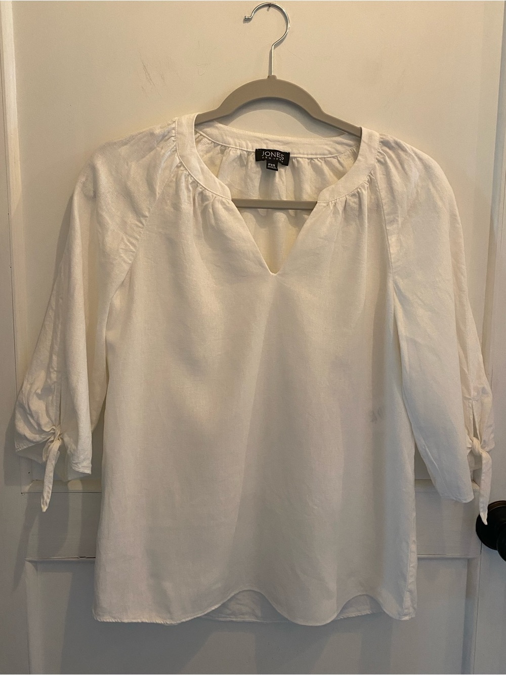 Jones New York White Linen Blend Split V-Neck Tie-Sleeve Blouse